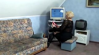 Granny Hungry For Cock