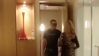 Hawt wife picks up and makes vehement love with stranger
