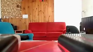 Voyeur bf captures his ponytailed gf sucking his cock on the sofa