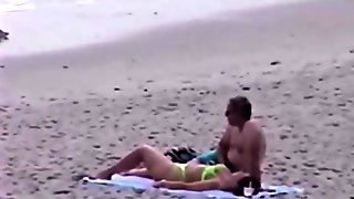 Big Booty Beach Makeout