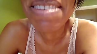 Sexy Black Milf Vacuum Cleaner Her Pussy