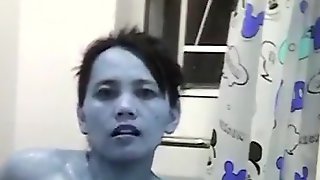 Slut Sayna friend of HK in shower