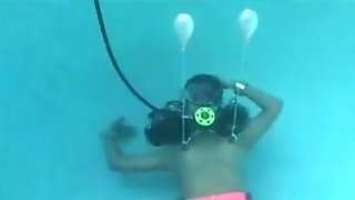 Underwater self bondage