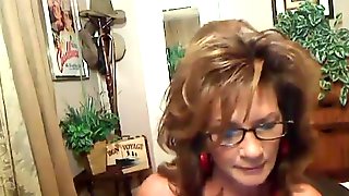 Housewife on the Webcam