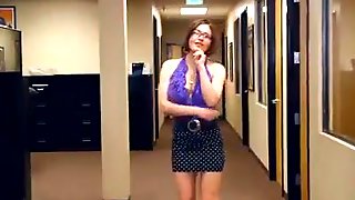 Office sex with sexy milf