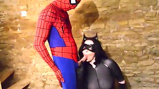 Spiderman fucks batwoman