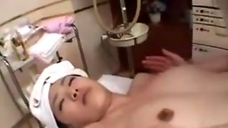 Lesbian Pervert Masseuse