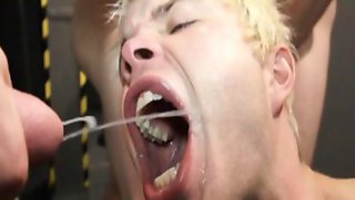 Gay Twink Blowjob Swallowing