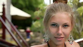 Stunning Russian with natural body & blonde hair Krystal Boyd