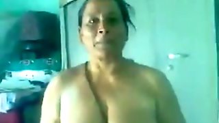 70 yrs Punjabi Amma's old pussy fucked hard by her young bf