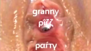 Granny Pissing, Oldies, Pissing Party, Granny Facial