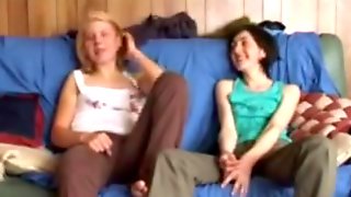 Lesbian Masturbate Together