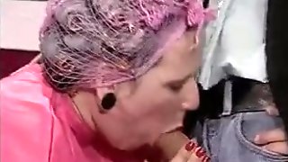 GREYHAIRED GRANNY FUCKED BY THE HAIRDRESSER (VINTAGE)