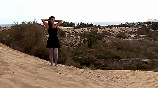 Milf in dunes very hot