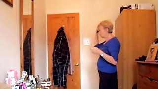 Granny Hidden Cam, Flashing Granny, Voyeur