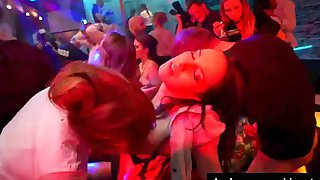 Bi-club babes public sex orgy with