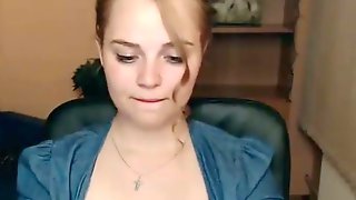 Curvy mom show off her huge milk juggs on webcamera and masturbates