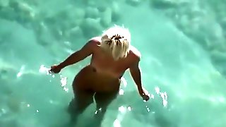 Mature lady spied in pool cabin