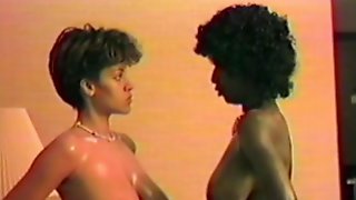 Interracial lesbian couple orgasms in a crazy vintage scene
