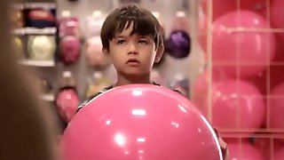 Deflated 2012 Gender Themed Short Film