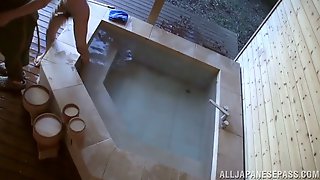 Hot japanese milf bangs a skinny dude in hot tub