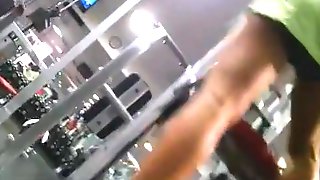 Guy at gym secretly films milf exercising
