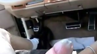 Mom sucks passionately in the car