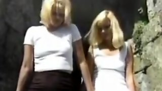 British Piss Lesbians