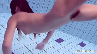 Slim russian girl lucy gurchenko swims naked in underwater show