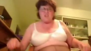 Trash talking fat cam whore lovely big titties
