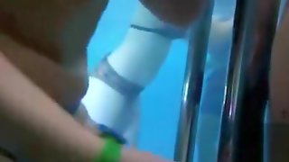 Mutual masturbation inside the pool