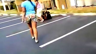 Trashy black women fighting at the apartment complex