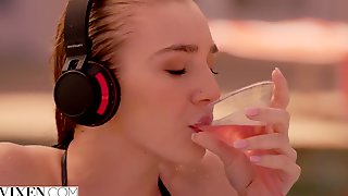 Blonde VIXEN Kendra Sunderland Cheats With Her Horny Boss