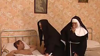 Threesome, Nun