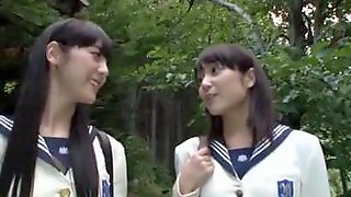 Japanische Lesbische Schulmädchen