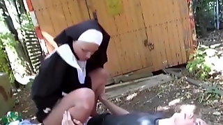 Nun