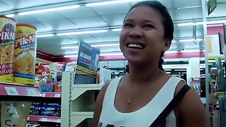 Busty teen Filipina girl fuc...
