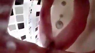 Homemade sex video of wife and hubby fucks in the shower