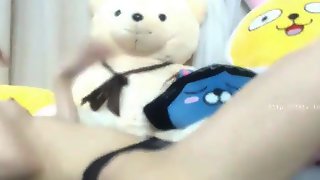 Korean sensual camgirl shows her big tits