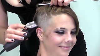 Shaving Head, Lesbian