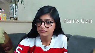 Mia khalifa cam girl