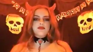 Katie Cummings BBW webcam Halloween pt 2