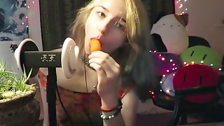 AFTYN ROSE - VERY HOT LICKING AND SUCKING