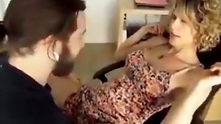 Shemale Fuck Boyfriend, Delia Fucks Guy