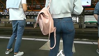 Candid Teen Ass