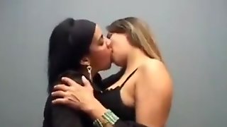 Deep Kissing Brazilian Lesbians
