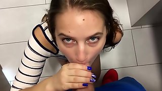 Extreme sex in the public toilet in the mall