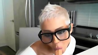 Do Short Hair Girl Good At Blowjob