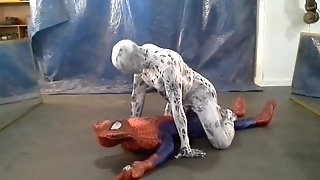 Scary horny zentai spider vs spiderman