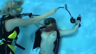 Unterwasser Bondage
